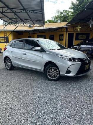 TOYOTA YARIS 1.5 16V FLEX XS CONNECT MULTIDRIVE TOYOTA YARIS 1.5 16V FLEX XS CONNECT MULTIDRIVE